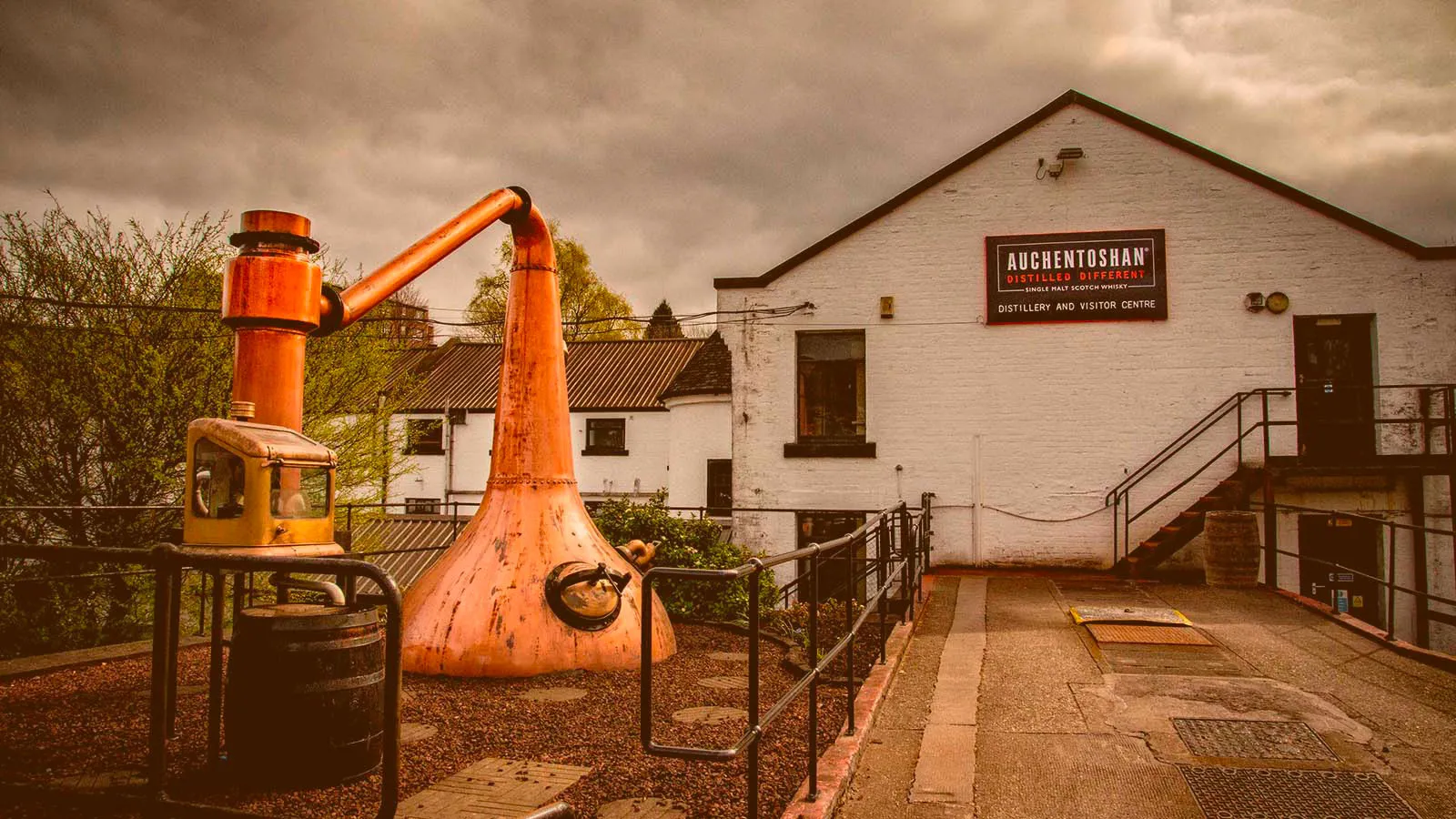 Distillery Exterior Lawn Large Sign Auchentoshan