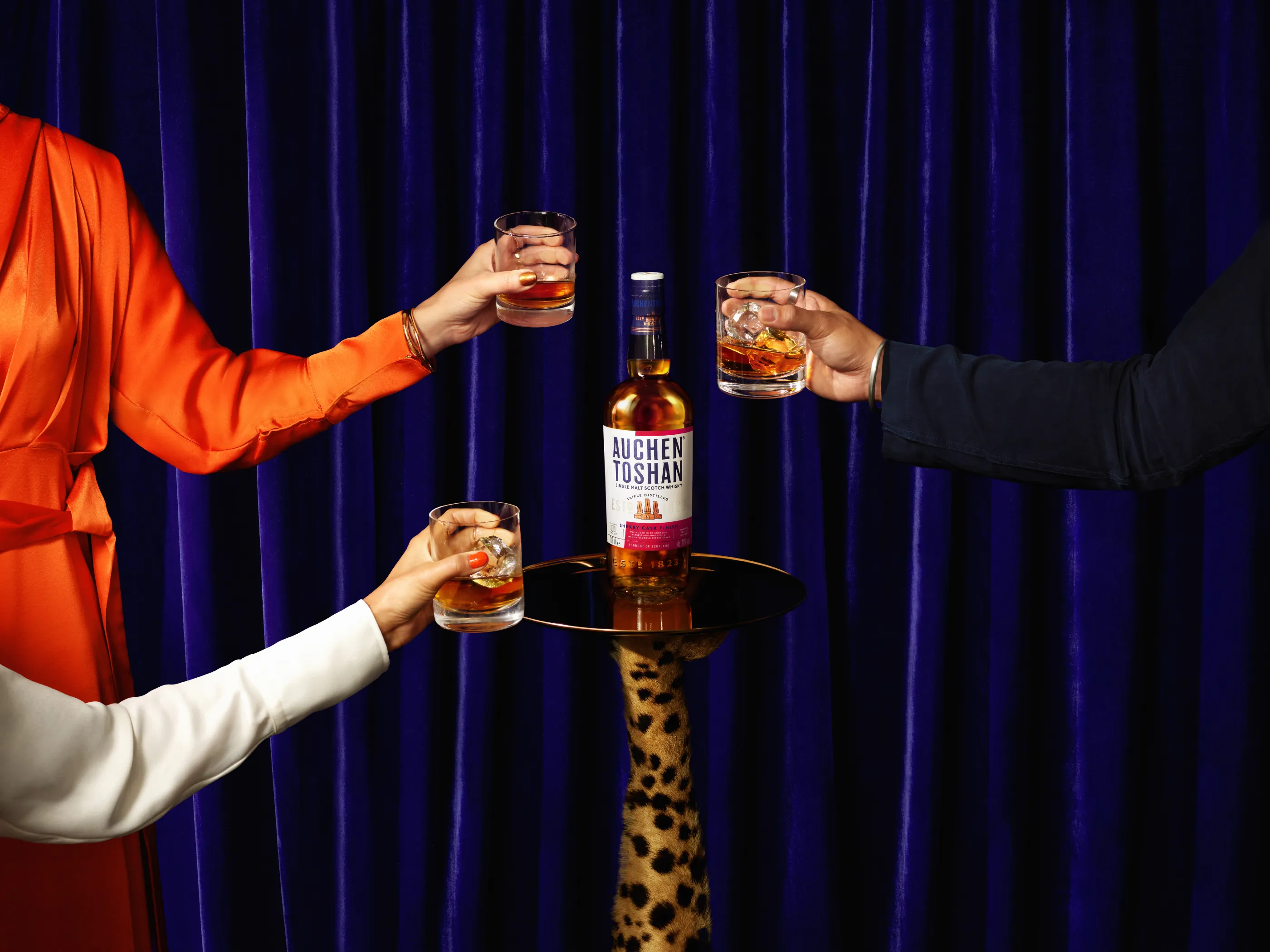 Auchentoshan_SherryOak_Lifestyle